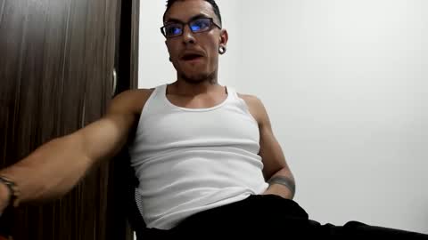 stiven_trainer online show from March 13, 3:02 am