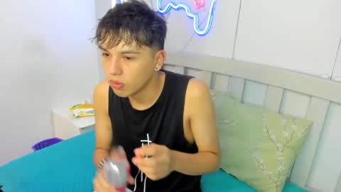 Stiwen online show from November 11, 12:16 pm