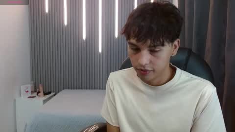 Stiwen online show from March 9, 2:10 pm