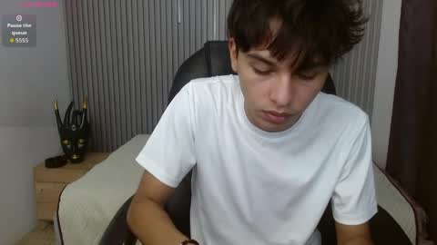 Snapshot of stiwentwink chatting on March 31, 3:12 pm Stiwen online show from March 31, 3:12 pm