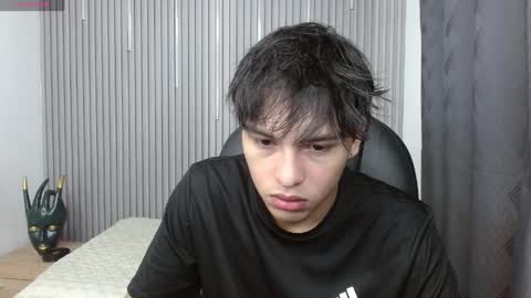 Snapshot of stiwentwink chatting on April 5, 12:57 pm Stiwen online show from April 5, 12:57 pm
