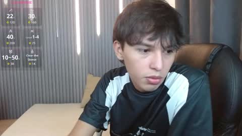 Snapshot of stiwentwink chatting on April 10, 1:16 pm Stiwen online show from April 10, 1:16 pm