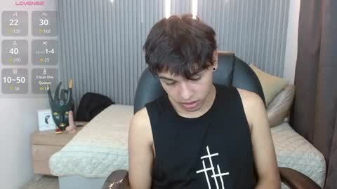 Snapshot of stiwentwink chatting on June 17, 2:51 pm Stiwen online show from June 17, 2:51 pm