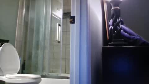 thesetwo22 online show from December 26, 10:37 am