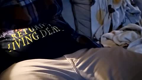 Snapshot of stockinggeek chatting on November 18, 4:28 am StockingGeek online show from November 18, 4:28 am