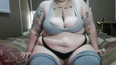 Snapshot of stonedbbw01 chatting on July 13, 4:15 am stonedbbw01 online show from July 13, 4:15 am