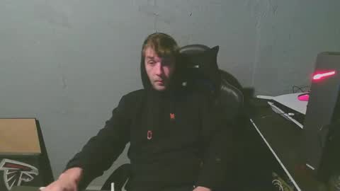 Snapshot of stonedpanda77 chatting on December 23, 6:22 am stonedpanda77 online show from December 23, 6:22 am