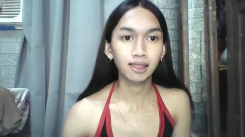 Snapshot of stonehard_sophia chatting on December 27, 9:54 pm Cute Sophia online show from December 27, 9:54 pm