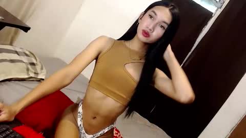 Snapshot of stonehard_sophia chatting on September 23, 4:15 am Cute Sophia online show from September 23, 4:15 am