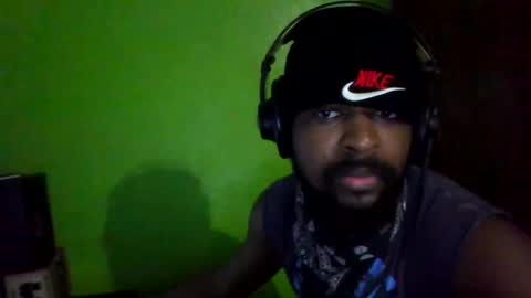 Snapshot of stonehardbbcdick1 chatting on October 4, 9:18 am stonehardbbcdick1 online show from October 4, 9:18 am