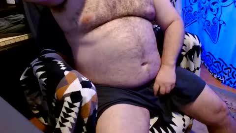 Stonerbear42 online show from May 19, 3:13 am