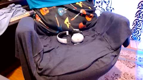 Stonerbear42 online show from May 31, 8:54 am