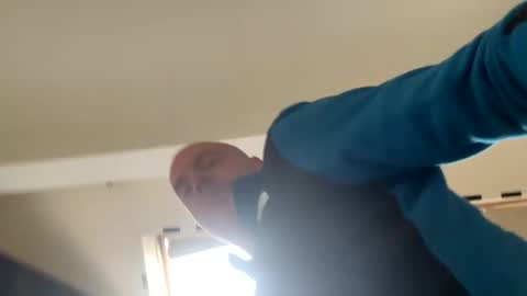 Stoodley22 online show from October 4, 3:32 pm