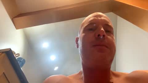 Stoodley22 online show from October 15, 4:56 am