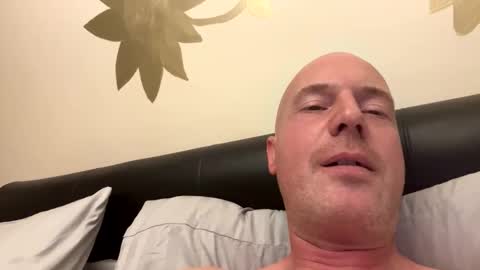 Stoodley22 online show from November 6, 4:08 pm