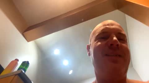 Stoodley22 online show from December 16, 5:45 am