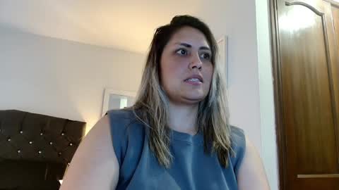 storm_hanks online show from February 10, 4:27 am