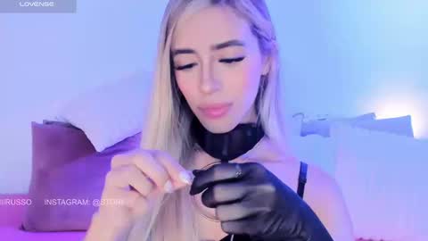 Snapshot of stormirusso chatting on March 13, 3:57 am Mar online show from March 13, 3:57 am