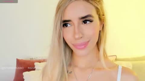 Snapshot of stormirusso chatting on March 17, 1:21 am Mar online show from March 17, 1:21 am