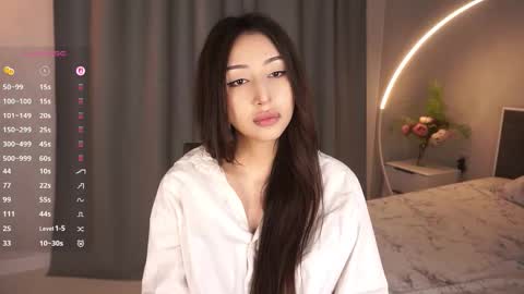 Viola online show from September 19, 5:02 pm