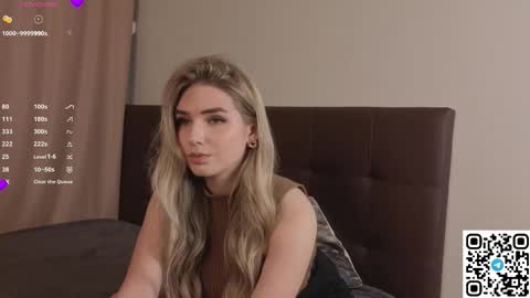 Snapshot of stormymuse chatting on November 27, 3:14 pm Luna online show from November 27, 3:14 pm