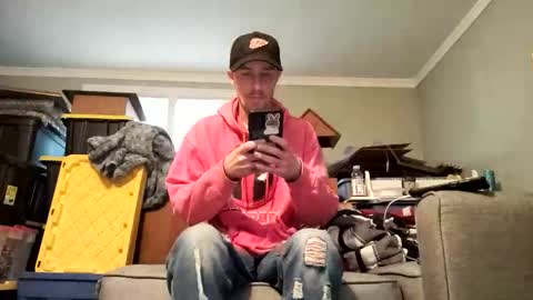Snapshot of str33twyz3 chatting on October 16, 12:50 pm Streetwyze online show from October 16, 12:50 pm