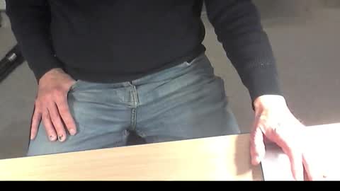 Dave online show from November 16, 5:51 pm