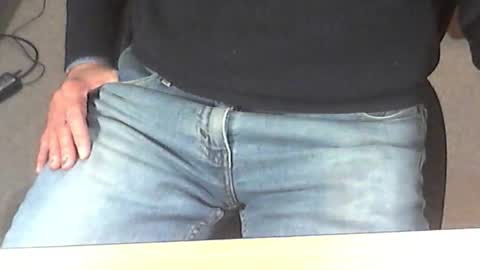 Dave online show from November 26, 8:10 pm