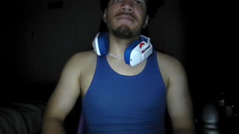 Snapshot of str8dj chatting on August 6, 3:19 am Dj online show from August 6, 3:19 am