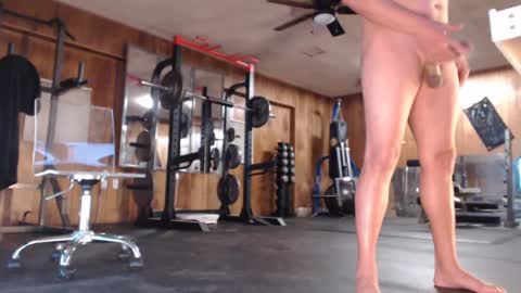 Snapshot of str8pumpnhump chatting on February 7, 4:59 am n8vpumpnhump online show from February 7, 4:59 am