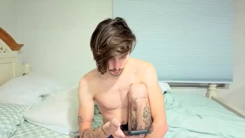 Snapshot of str8whiteboy21 chatting on November 16, 8:20 am str8whiteboy21 online show from November 16, 8:20 am