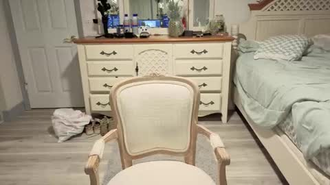 Snapshot of str8whiteboy21 chatting on December 1, 6:40 am str8whiteboy21 online show from December 1, 6:40 am