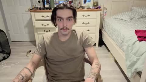 Snapshot of str8whiteboy21 chatting on December 4, 5:17 am str8whiteboy21 online show from December 4, 5:17 am