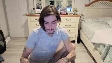 Snapshot of str8whiteboy21 chatting on December 16, 4:39 am str8whiteboy21 online show from December 16, 4:39 am