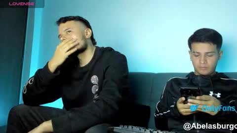 Snapshot of straight_boys_hornys chatting on November 29, 12:24 am straight_boys_hornys online show from November 29, 12:24 am