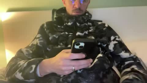 straightfirelotus69420 online show from November 23, 1:22 pm