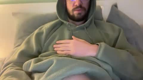 straightfirelotus69420 online show from December 19, 2:35 pm