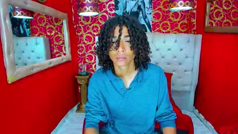 Snapshot of straightpein chatting on April 14, 12:05 am straightpein online show from April 14, 12:05 am