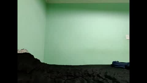 Snapshot of straightsoccerboy chatting on December 16, 8:52 am straightsoccerboy online show from December 16, 8:52 am