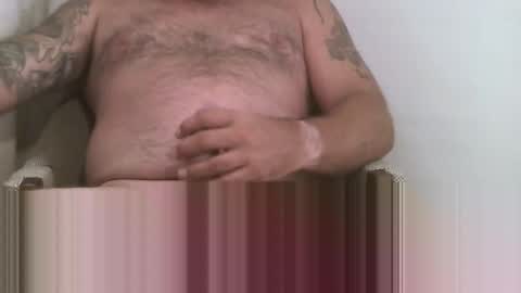 Snapshot of straightstroker81 chatting on November 18, 11:14 am straightstroker81 online show from November 18, 11:14 am