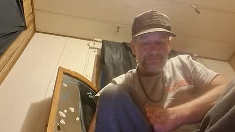 straighttoy online show from October 7, 8:44 am