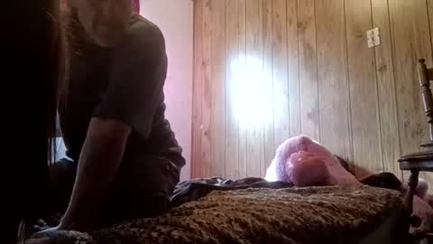 straighttoy online show from November 7, 5:35 pm