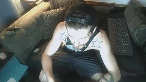 straitpipermann22 online show from September 13, 5:40 am