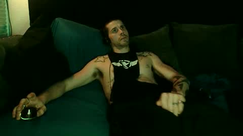 straitpipermann22 online show from January 11, 8:47 pm