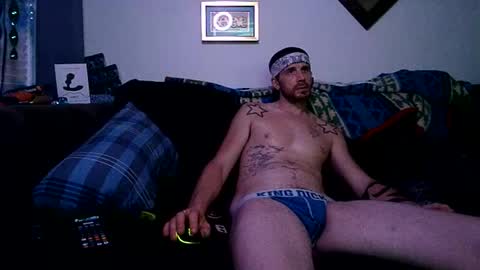 straitpipermann22 online show from March 20, 10:53 am