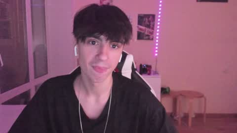 Ray online show from December 20, 11:37 pm