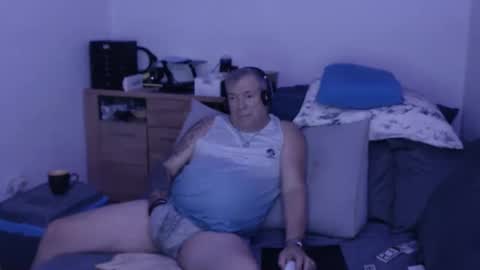 Stranger online show from September 22, 7:49 pm