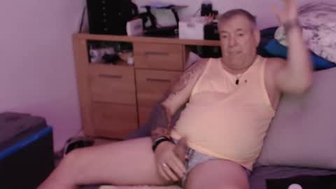 Stranger online show from September 28, 9:31 pm