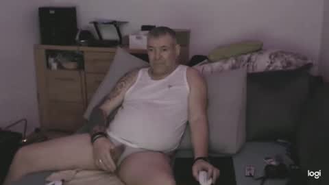 Stranger online show from January 18, 12:14 am