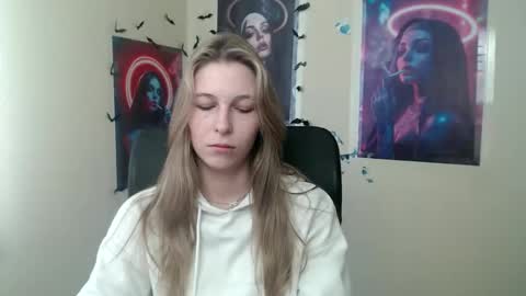 Amalia online show from May 9, 6:07 am